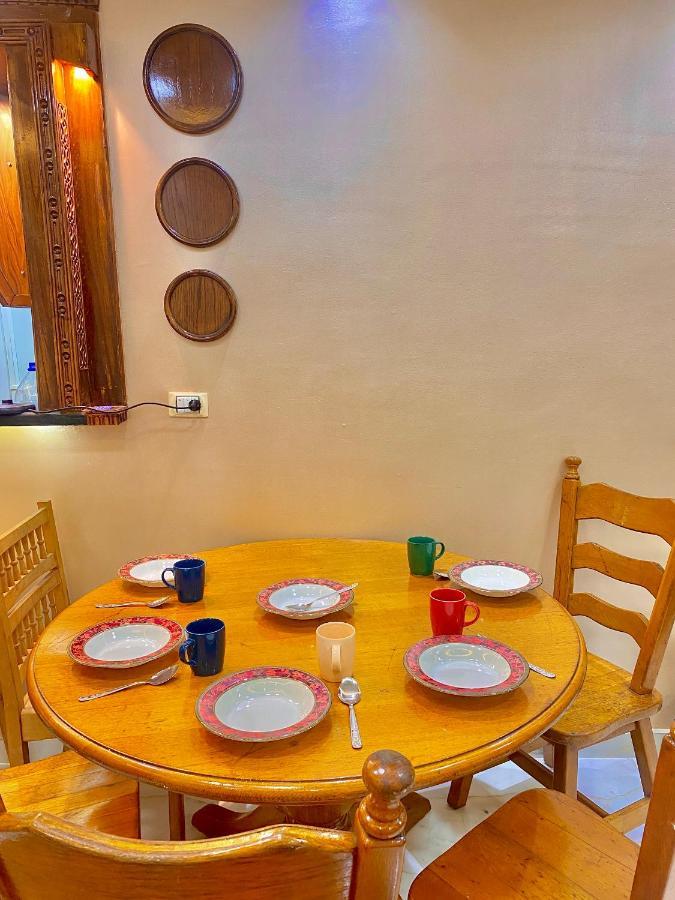 Comfort Sea View: Serviced Near Montaza Palace Apartment